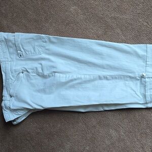 Gloria Vanderbilt White Slimming Denim Capris Sz 18